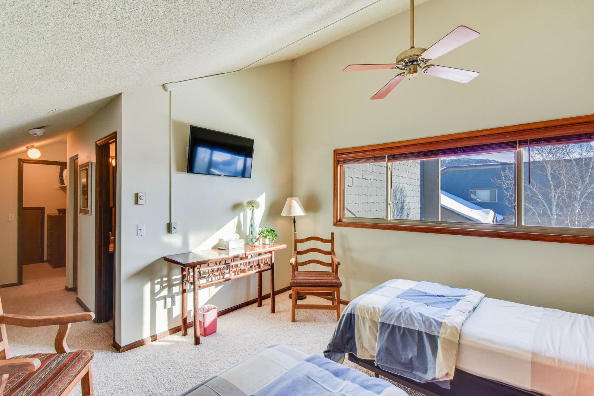 Central Steamboat Condo Outdoor Hot Tub And Pool! Steamboat Springs Ngoại thất bức ảnh